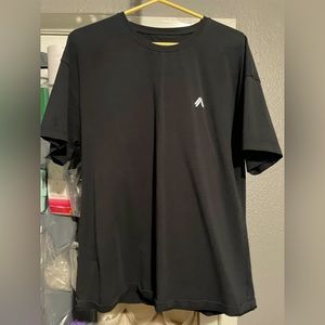 Alphalete’s Men’s Emblem T-Shirt